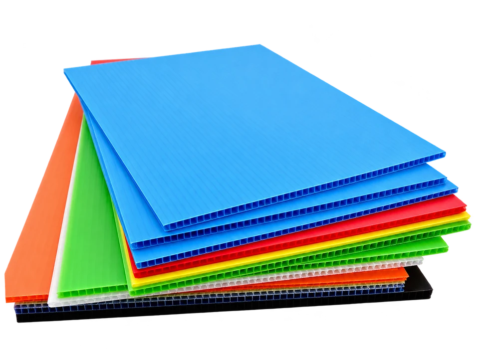 Color PP hollow sheets with visible fluted edges